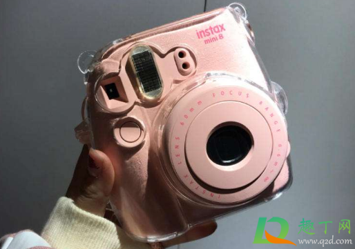 拍立得一直卡纸是质量问题吗(拍立得为什么总是卡相纸)