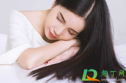 洗头发放盐能防止脱发吗(用盐水洗头可以减少脱发吗) 洗头发放盐能防止脱发吗(用盐水洗头可以减少脱发吗)