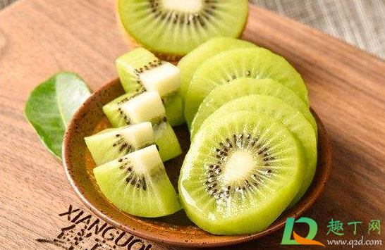 猕猴桃放米里面几天能熟(猕猴桃要放多久才会熟)