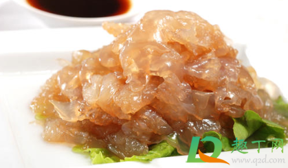 怎么看海蜇是不是假的(怎么辨别海蜇头的真假)