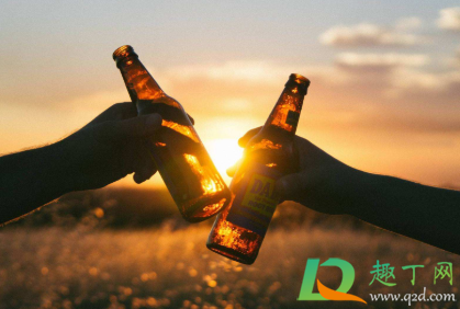 喝酒后胃难受怎么办想吐(喝完酒后胃难受想吐怎么办)