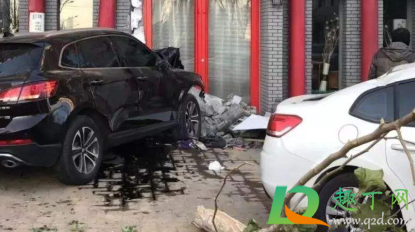 柴油洒在地上怎么处理(柴油洒了一地怎么处理) 柴油洒在地上怎么处理(柴油洒了一地怎么处理)