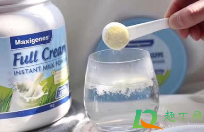 全脂奶粉有没有糖(全脂奶有糖吗)