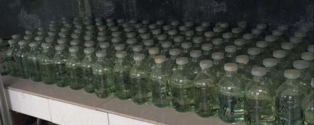 酒精挥发能力很给力的(酒精有很强的挥发性,也就是说很容易)