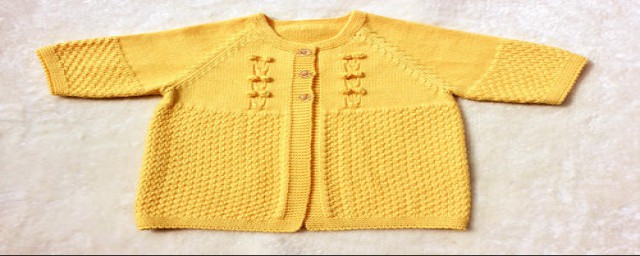 羊毛衣褂子怎么搭配(羊毛衫配什么衣服)