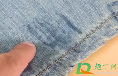 衣服柴油该怎么样洗掉(怎么样能把衣服上的柴油洗掉)