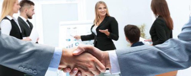 业务员工作职责描述(业务员主要工作职责)