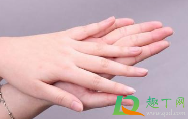 指甲盖掀翻出血怎么办(指甲盖掀翻了怎么办)