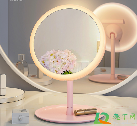 镜子怎么擦不沾灰(镜子不沾灰的小妙招)