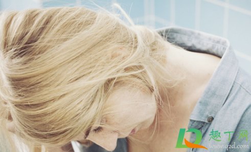 头发碎发多炸毛适合拉直吗(头发碎发多炸毛用什么)