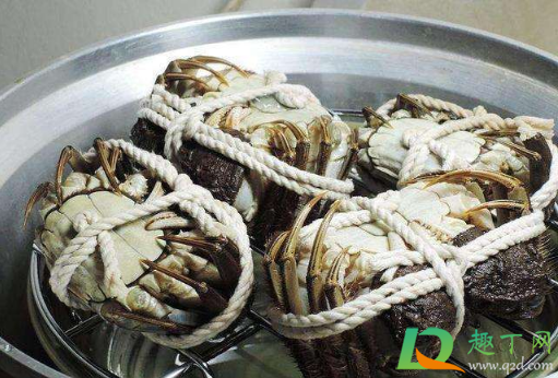 蒸大闸蟹黄酒什么时候放(蒸螃蟹什么时候放黄酒)