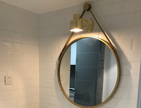 镜子上老是粘有灰尘怎么办(怎么清理镜子上的灰尘) 镜子上老是粘有灰尘怎么办(怎么清理镜子上的灰尘)