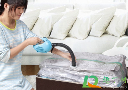 抽真空的衣服拆出来会皱吗(真空袋会把衣服弄皱吗) 抽真空的衣服拆出来会皱吗(真空袋会把衣服弄皱吗)