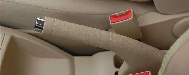 用手刹时要注意什么(你对手刹真的很了解吗? 到底怎么用手刹?)