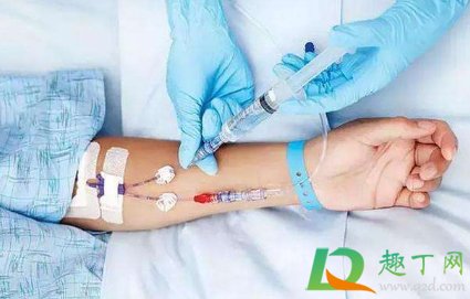 怎样消除打针的青肿(打针手青了怎么消肿)