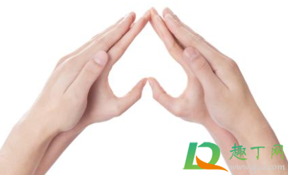 手心手掌奇痒无比是什么原因(手掌心和手指头奇痒无比)