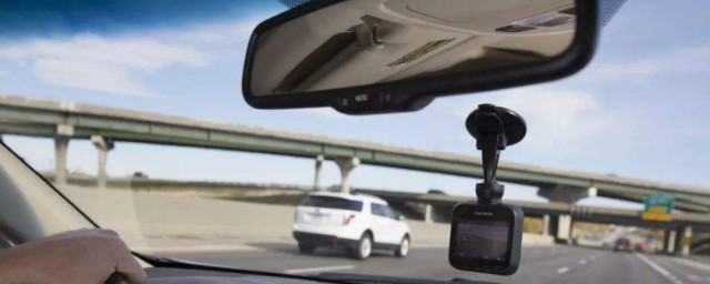 什么是行车记录仪(什么是行车记录仪缩时录影)