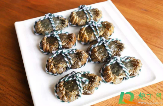 大闸蟹怎么吐沙子干净快(大闸蟹怎么吐泥沙)