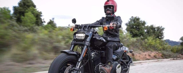 骑摩托车怎么控制离合器(摩托车离合器手法)