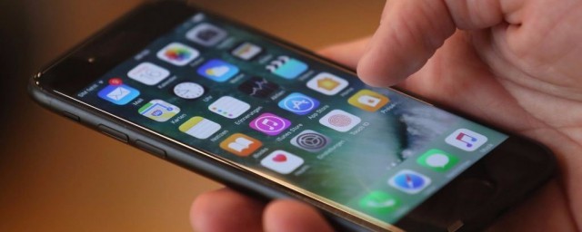 苹果手机总是自动清后台怎么回事