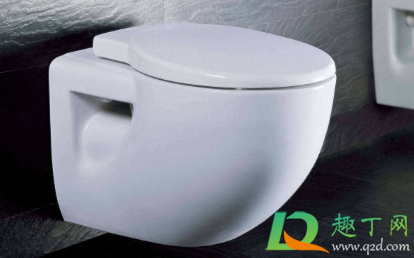 马桶s弯污垢很厚怎么去除(马桶弯道尿垢太厚去除小窍门)