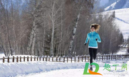 冬天跑步穿什么衣服(冬天跑步穿什么衣服最合适图片) 冬天跑步穿什么衣服(冬天跑步穿什么衣服最合适图片)