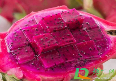为什么吃红心火龙果尿液会变红(吃红心火龙果会使尿液变红吗)