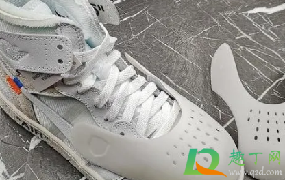 鞋子有折痕怎么修复(鞋子有折痕怎么去除)