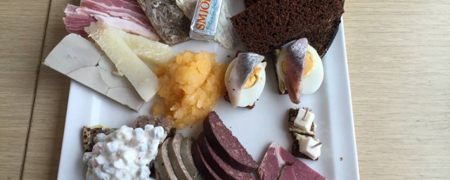 怎么引起的呢(坐骨神经是怎么引起的呢)