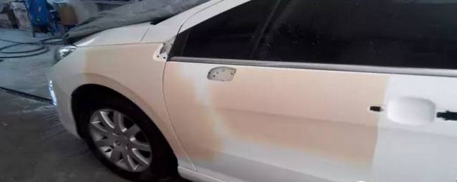 汽车喷漆打磨腻子的技巧方法(汽车油漆刮腻子技巧)