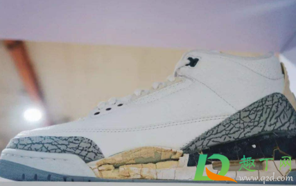 球鞋鞋底粉化可以换底吗(足球鞋底可以换吗)