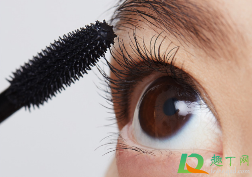 睫毛膏可以整理碎发吗(睫毛膏能刷碎头发吗)