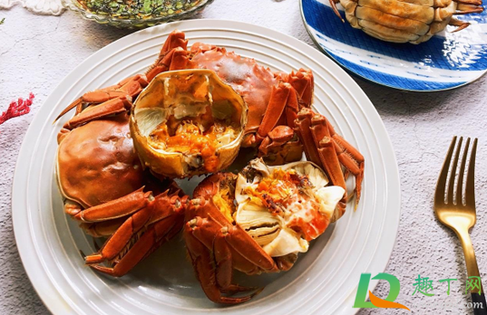 大闸蟹吐沙要放什么(大闸蟹要泡多久水吐沙) 大闸蟹吐沙要放什么(大闸蟹要泡多久水吐沙)