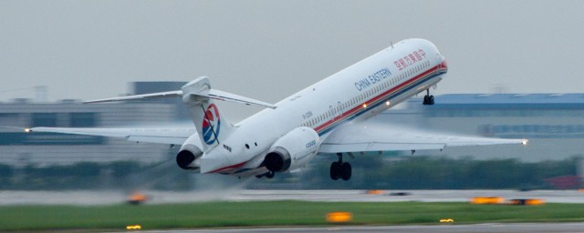 飞机一般飞多快(飞机一般跑多快)