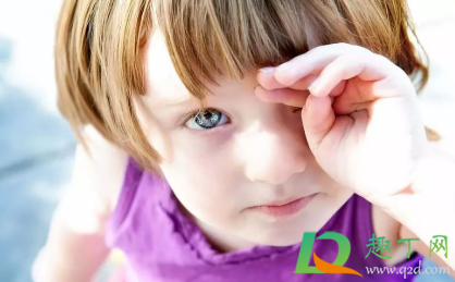 柴油不小心进眼睛会有什么影响(柴油到眼睛里会不会有事情)