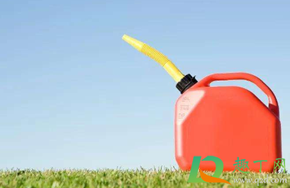 假柴油是什么做的什么颜色(假柴油怎么分辨)