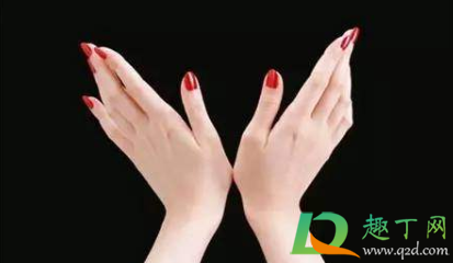 手心手掌奇痒无比是什么原因(手掌心和手指头奇痒无比)