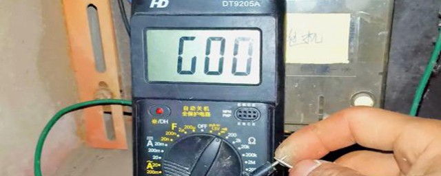 使用万用表分辨零线火线(万用表辨别零线火线)