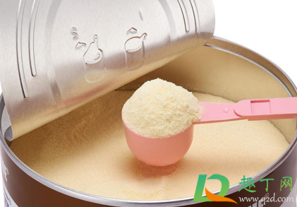 全脂奶粉有没有糖(全脂奶有糖吗)