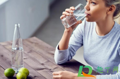 遇冷水牙疼是什么原因(遇冷水牙疼怎么办)