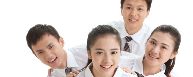 学钢琴的手法和方法简述(钢琴技法包括哪些)