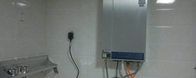 四口之家选择什么样的燃气热水器呢(五口之家适合用多大的燃气热水器?)