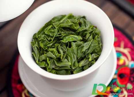 有的茶叶为什么沉不下去(泡茶茶叶沉不下去)