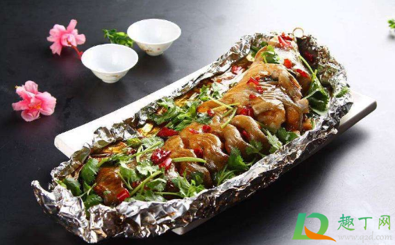 烤箱锡纸厚度怎么选(烤箱锡纸厚度有什么区别吗)