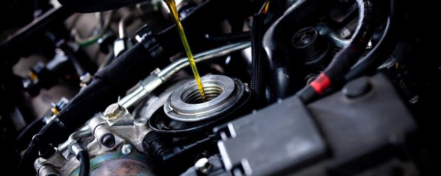 柴油机喷油嘴电压多少V(柴油机喷油嘴多少压力)