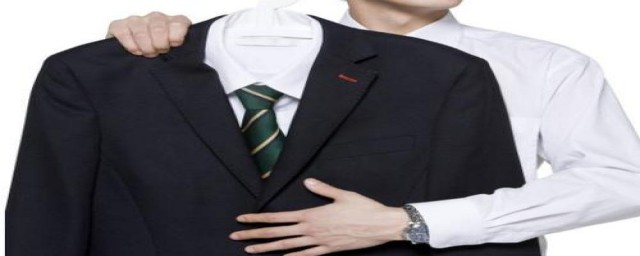 休闲西装穿什么保暖(冬天休闲西装里面穿什么)