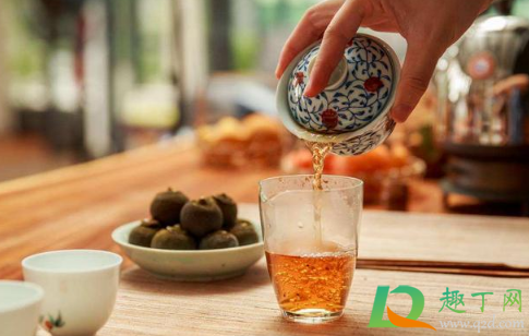 喝茶应该喝热茶温茶还是凉茶(茶要喝热的还是凉的)