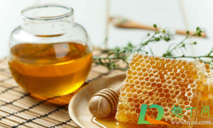 假蜂蜜加白酒有什么反应(蜂蜜放白酒怎么是真假)