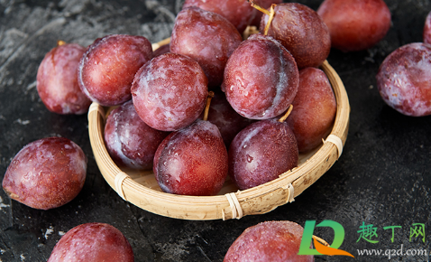 西梅为什么发黑(西梅里面有点黑是坏的吗)