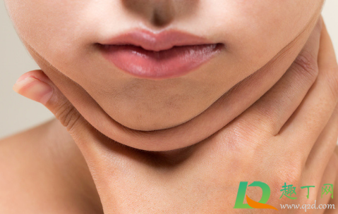 双下巴真的能通过运动瘦吗(双下巴能靠运动减掉吗)